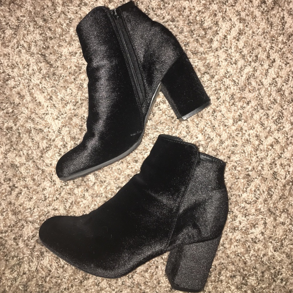 Black Velvet Boots